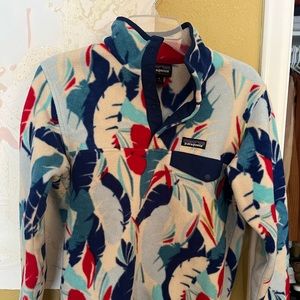 Medium Patagonia Pullover Womens